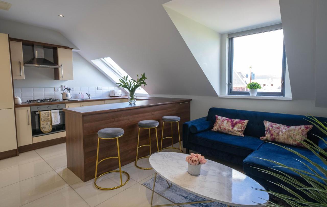 Three Bed Apartment Sleeps 5 In Botanic Belfast Eksteriør bilde