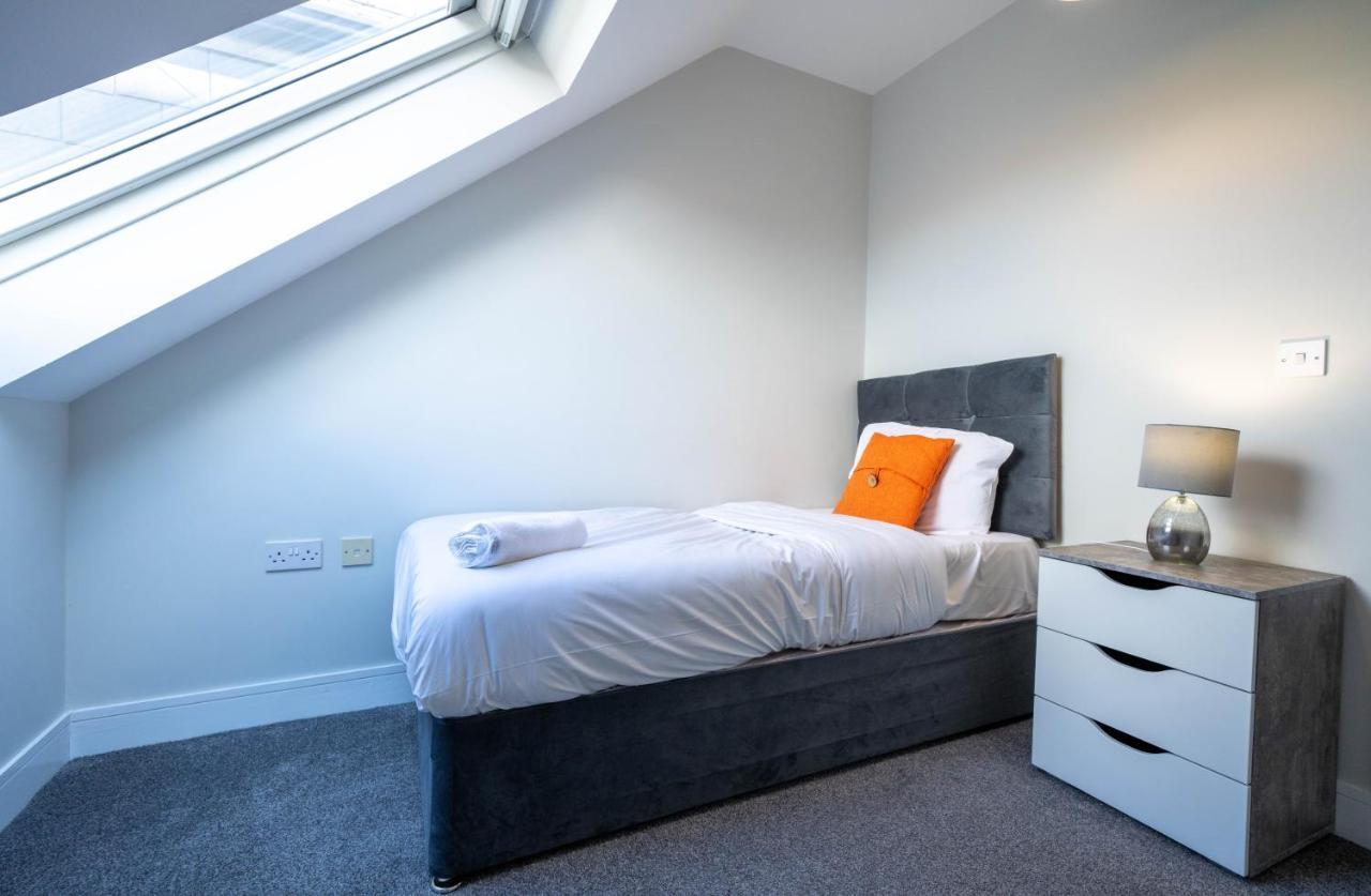 Three Bed Apartment Sleeps 5 In Botanic Belfast Eksteriør bilde